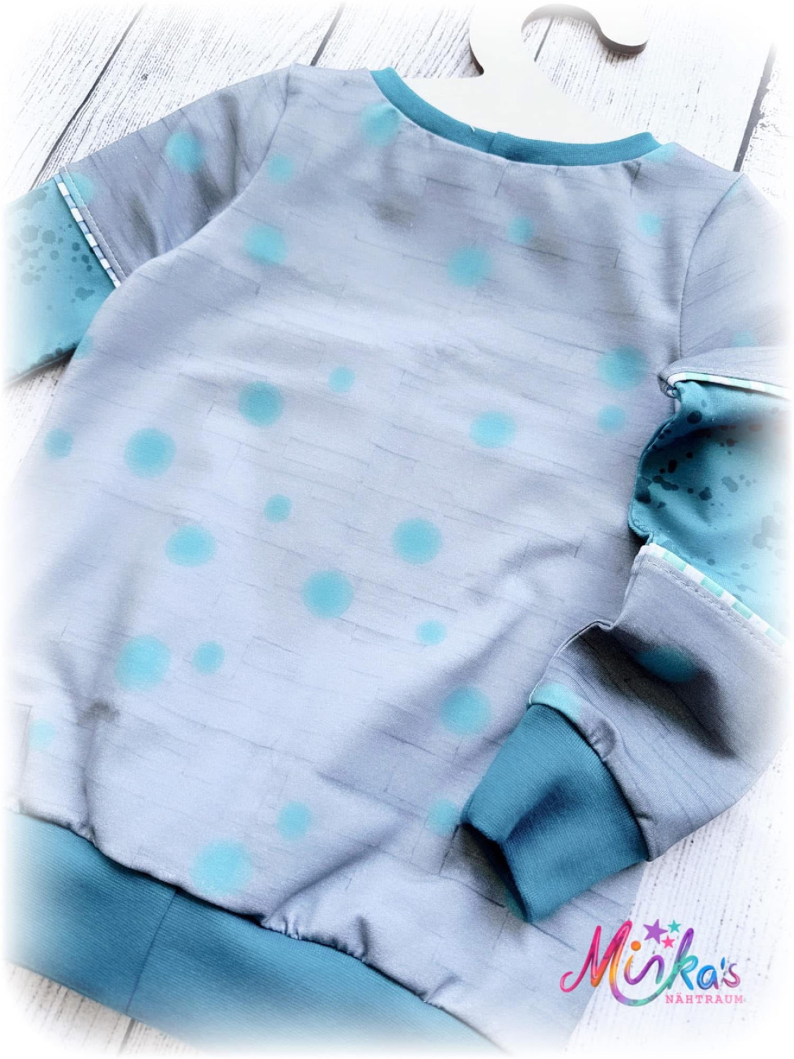 Pullover Junge mit Hund Gr. 104